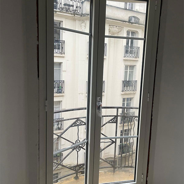 fenetre-6-sur-mesure-95