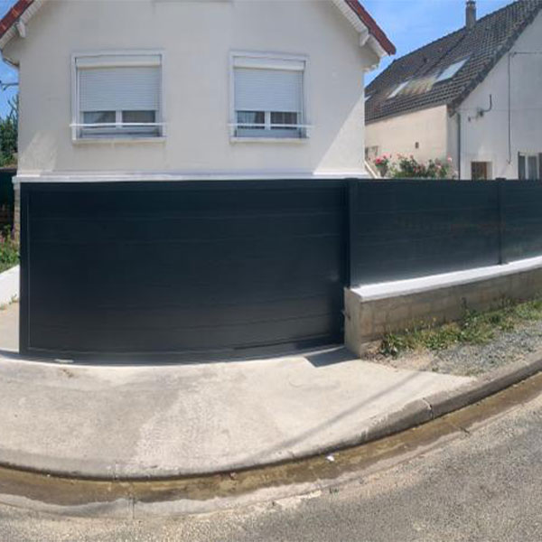 Porte de garage sur-mesure 95